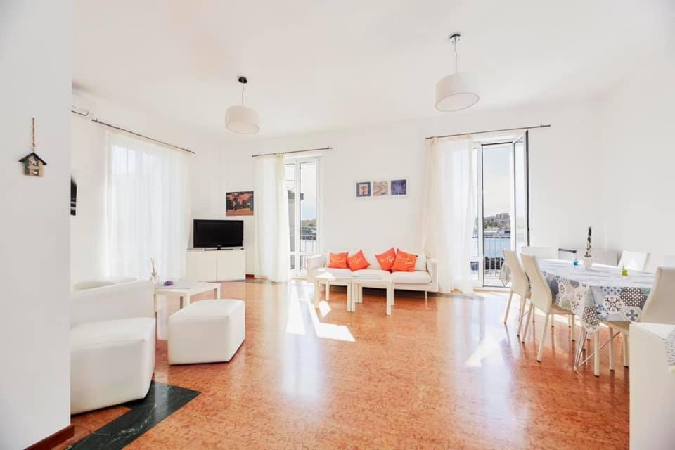 Idream Apartment & Rooms คาตาเนีย ภายนอก รูปภาพ