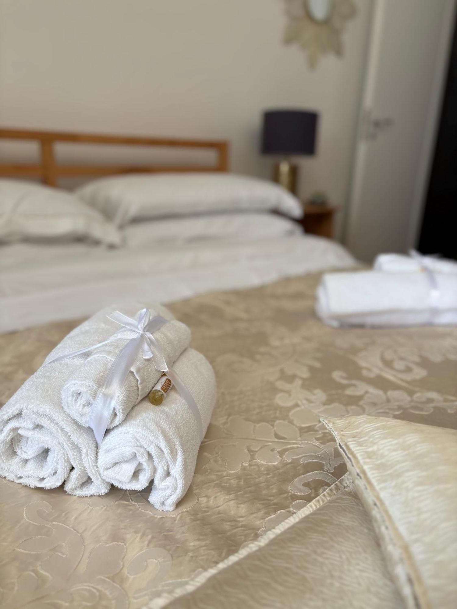 Idream Apartment & Rooms คาตาเนีย ภายนอก รูปภาพ